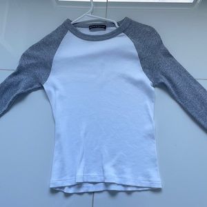 Brandy Melville long sleeve Bella